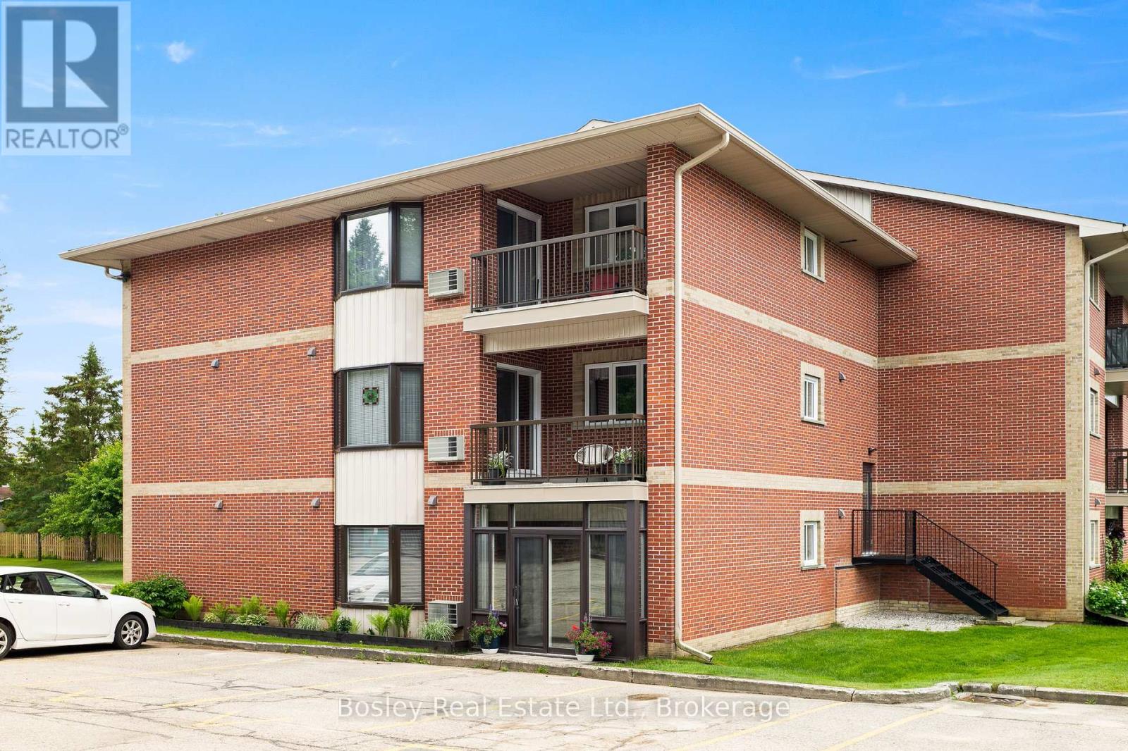 #203 440 DURHAM STREET W - 26