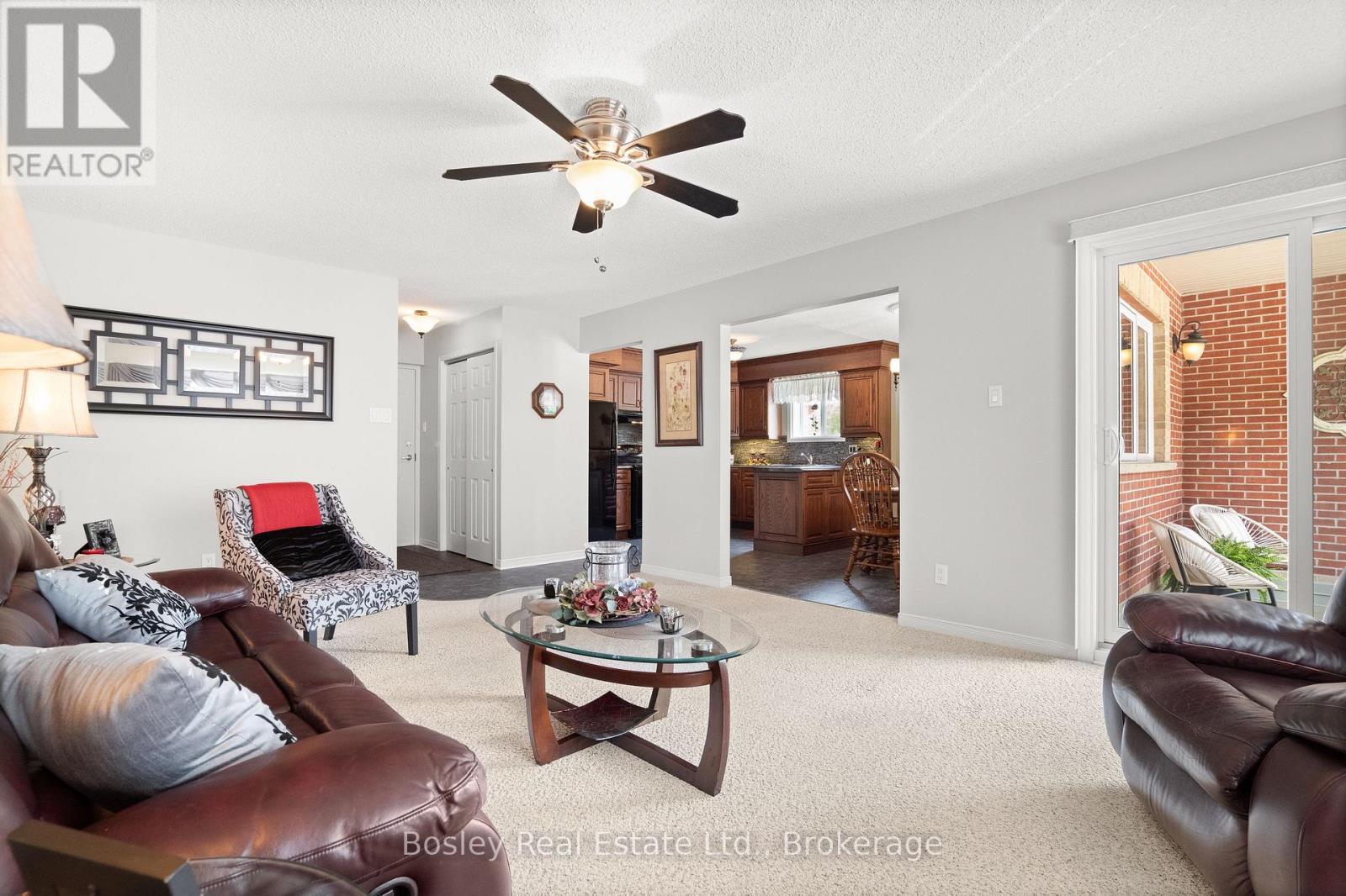 #203 440 DURHAM STREET W - 6