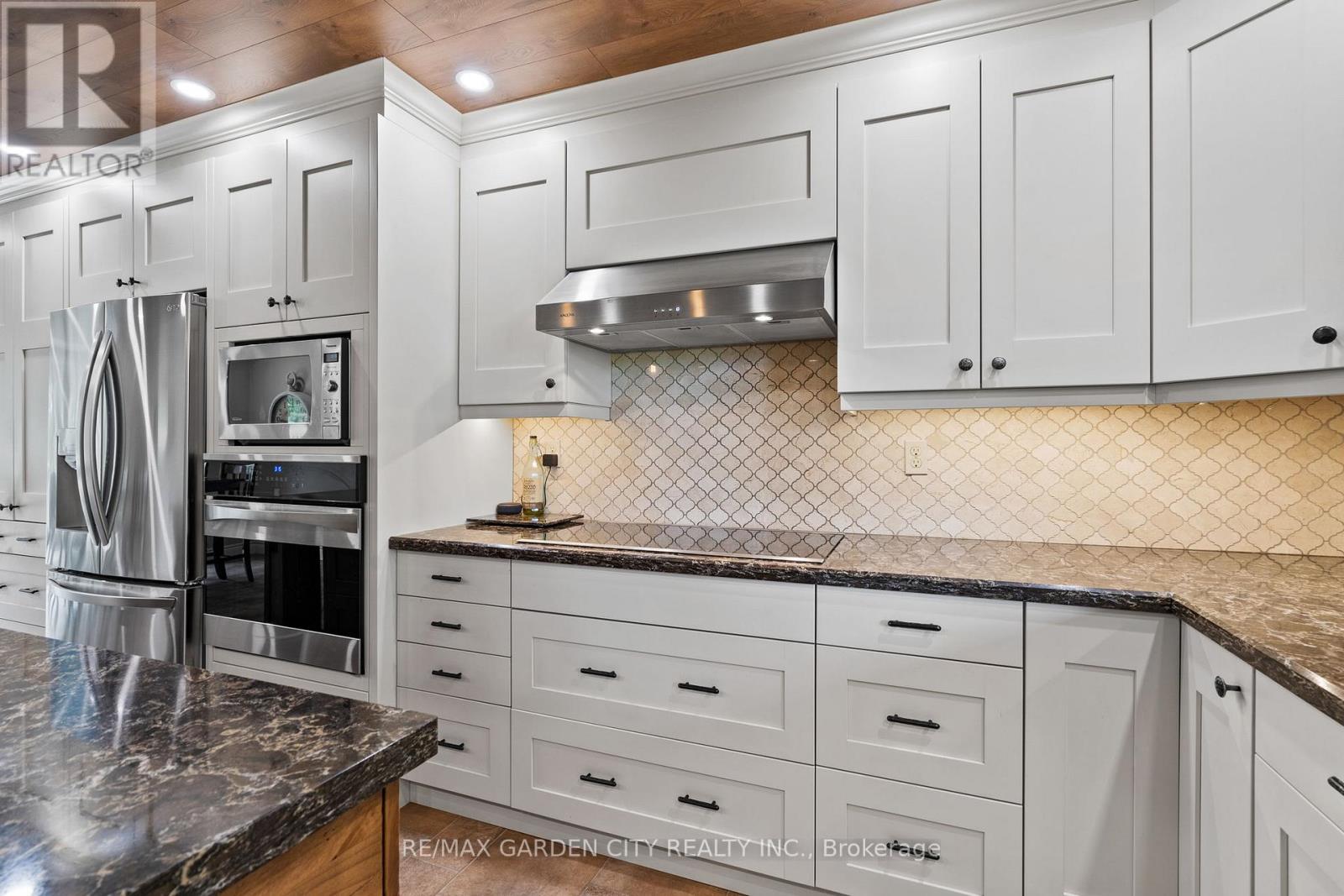 809 KILMAN ROAD - 12