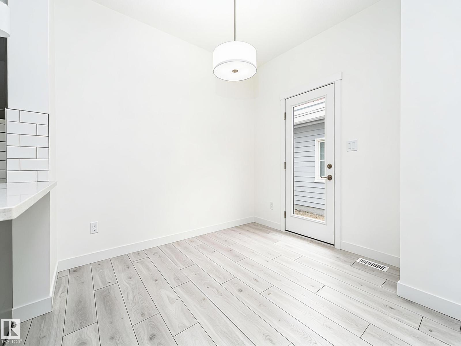 #30 2710 66 ST SW - 14