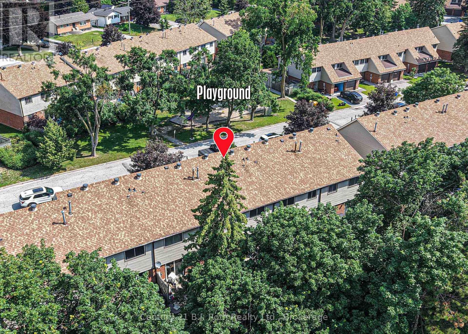 #35 441 BARRIE ROAD - 5