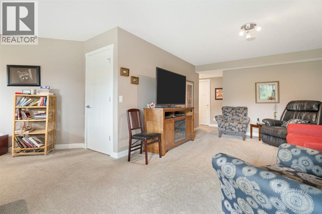 1911 High Park Circle NW — photo 32