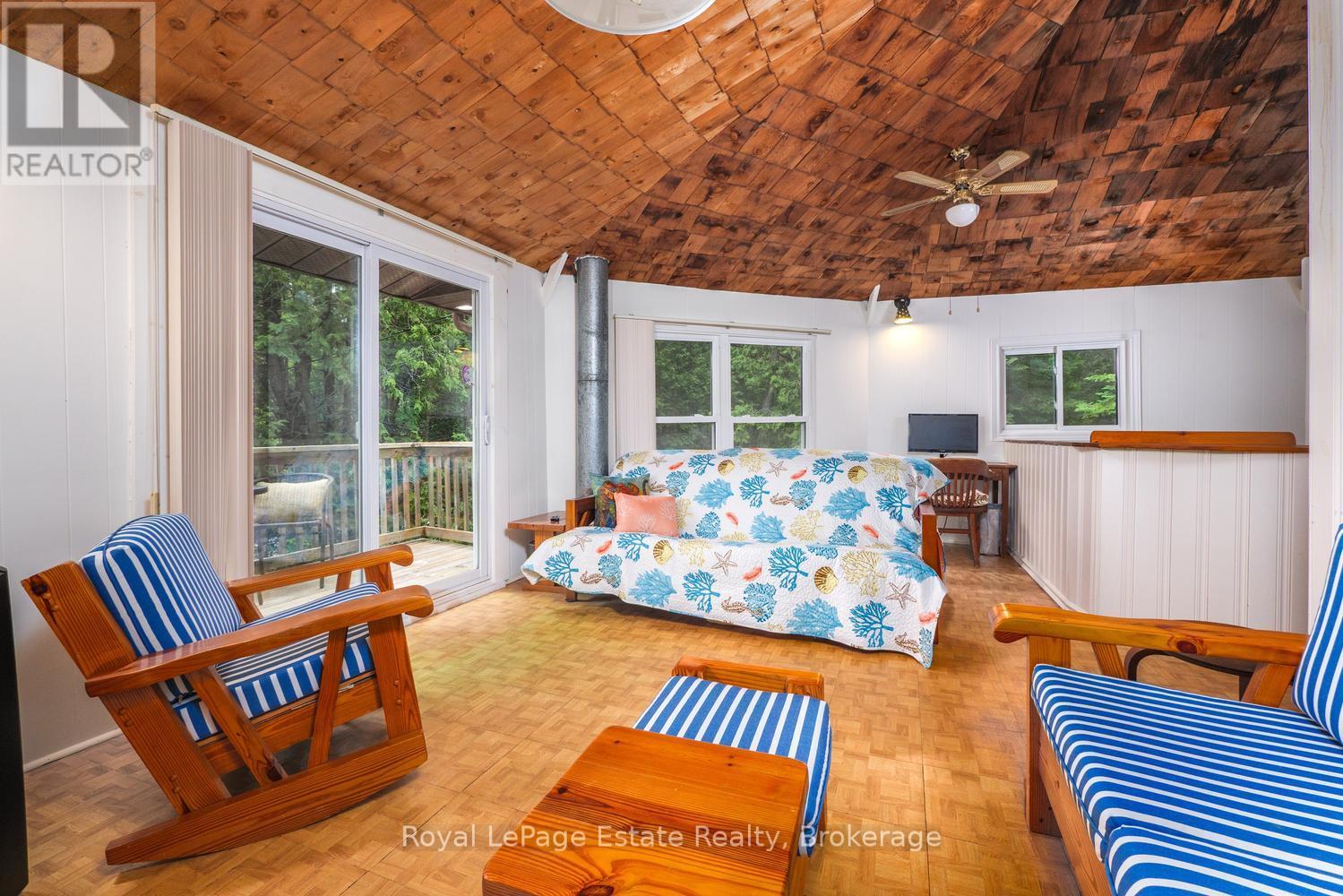 125 THIRD AVENUE N - 21