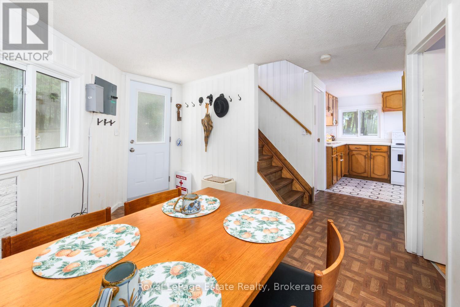 125 THIRD AVENUE N - 8