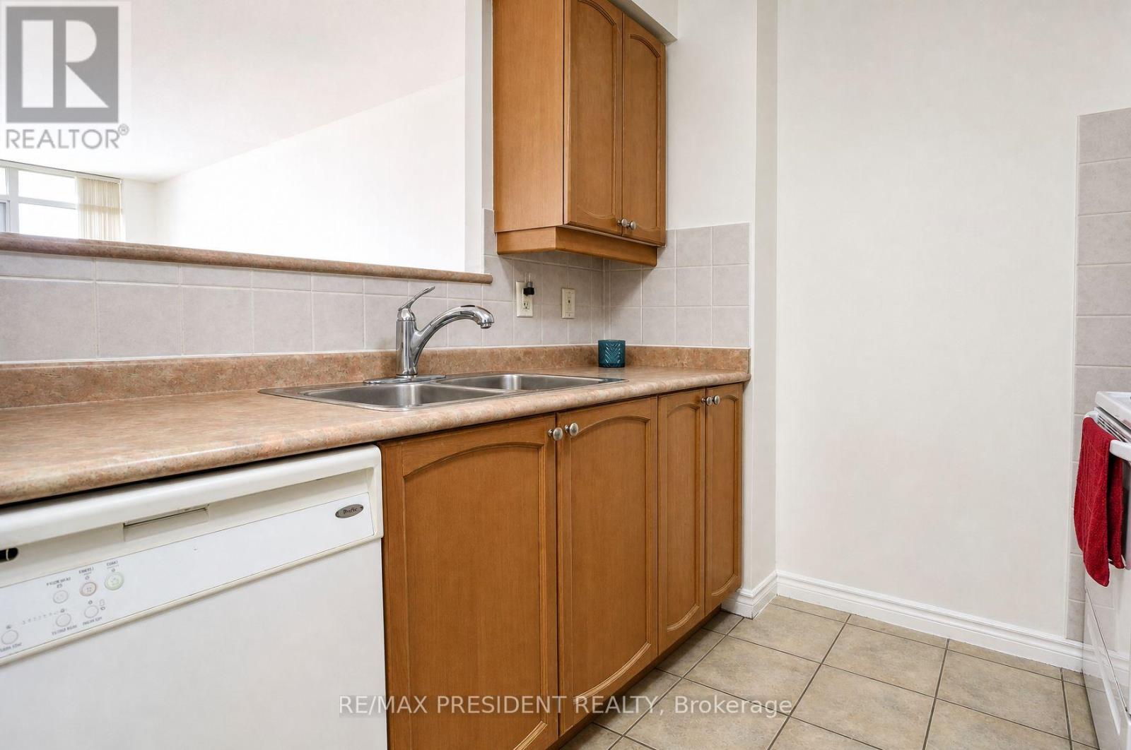 #602 710 HUMBERWOOD BOULEVARD - 17