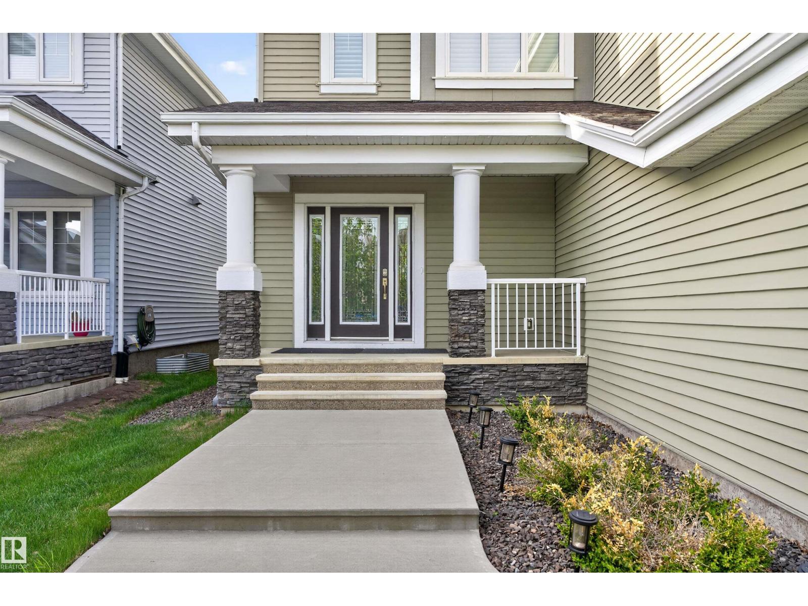 9012 24 AV SW - 11