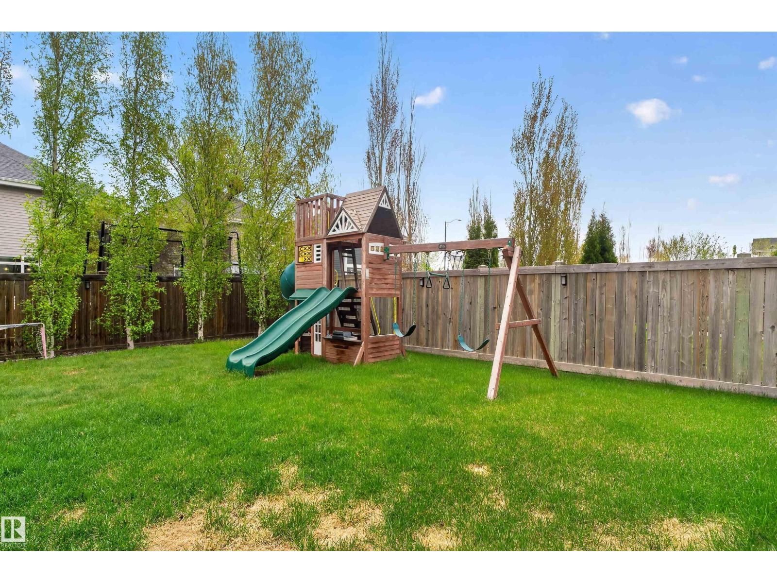 9012 24 AV SW - 20