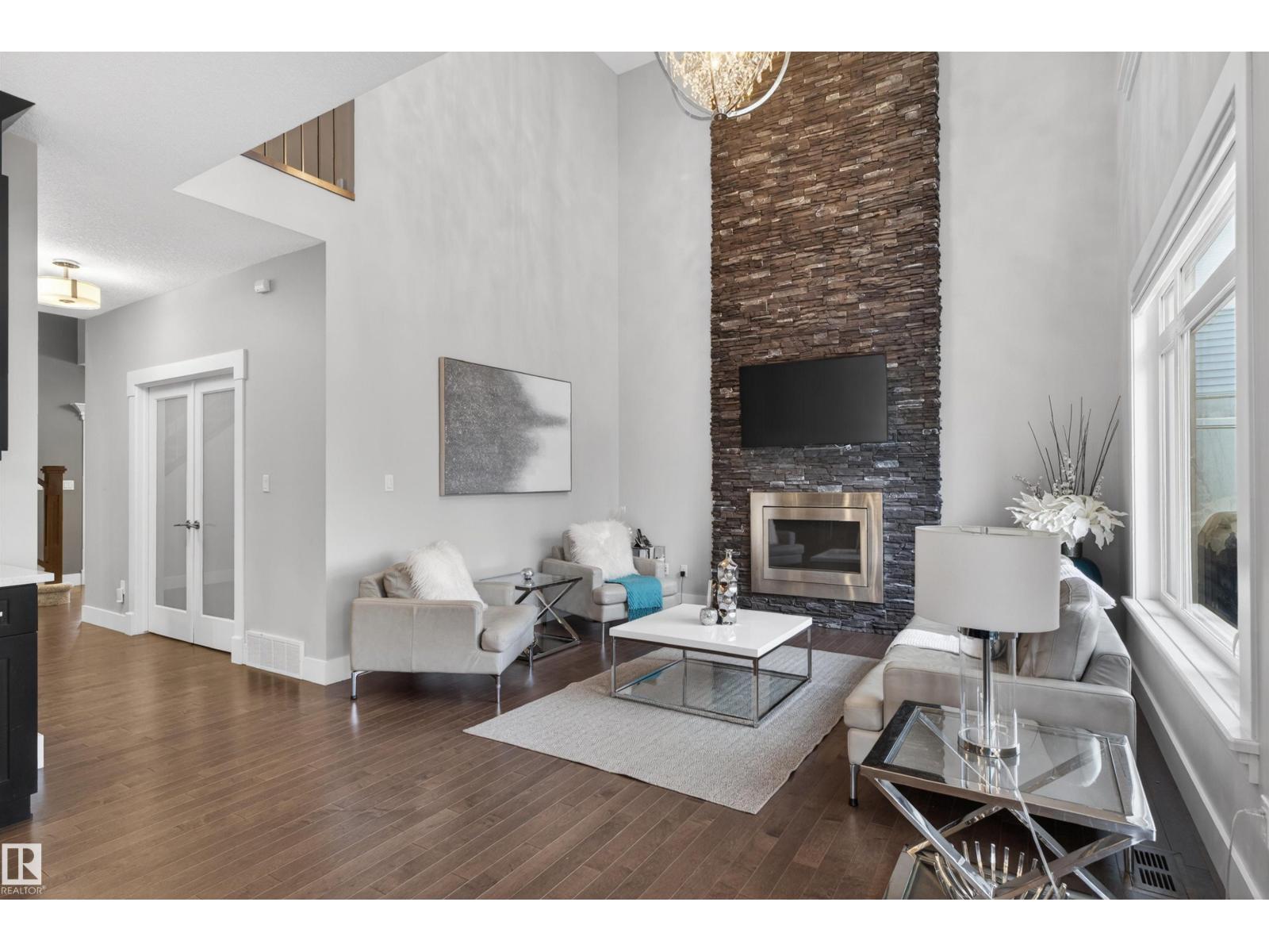 9012 24 AV SW - 29