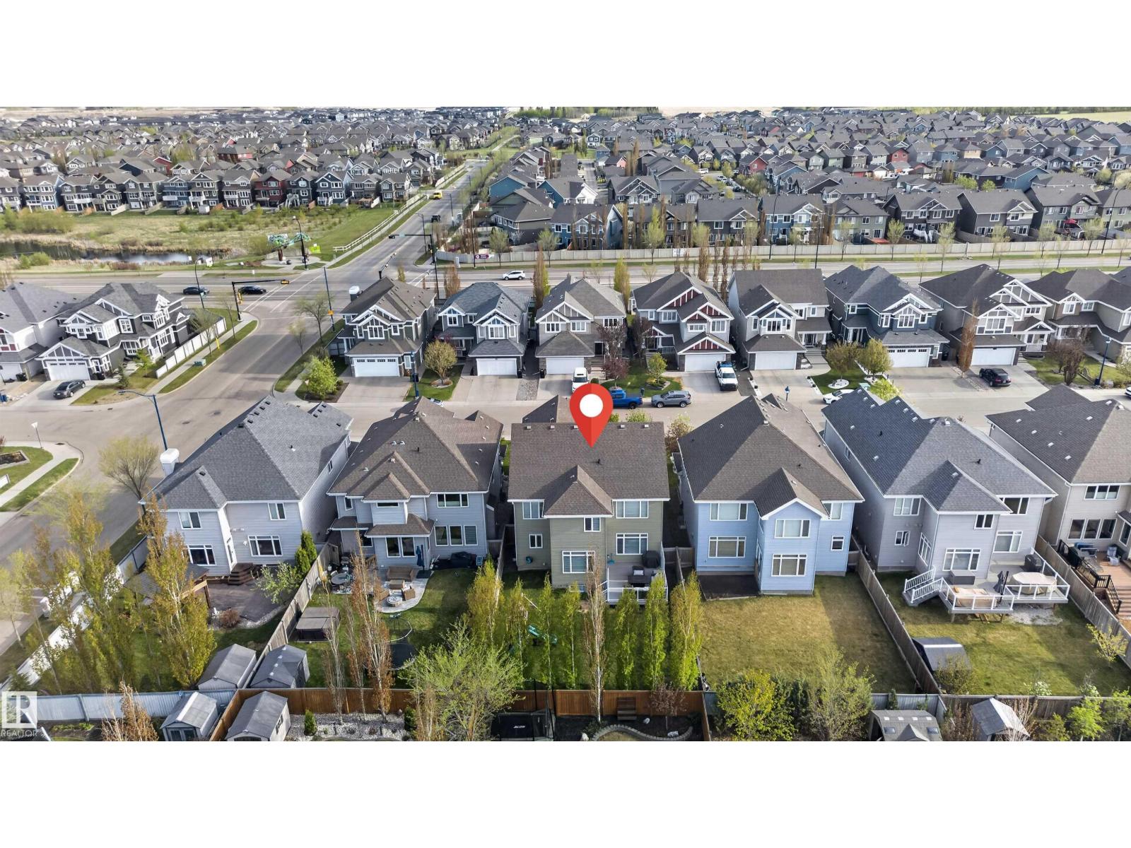 9012 24 AV SW - 12