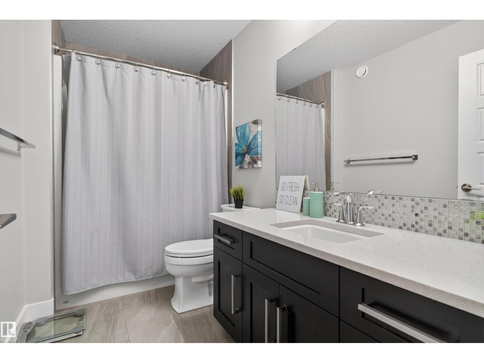 9012 24 AV SW - 54