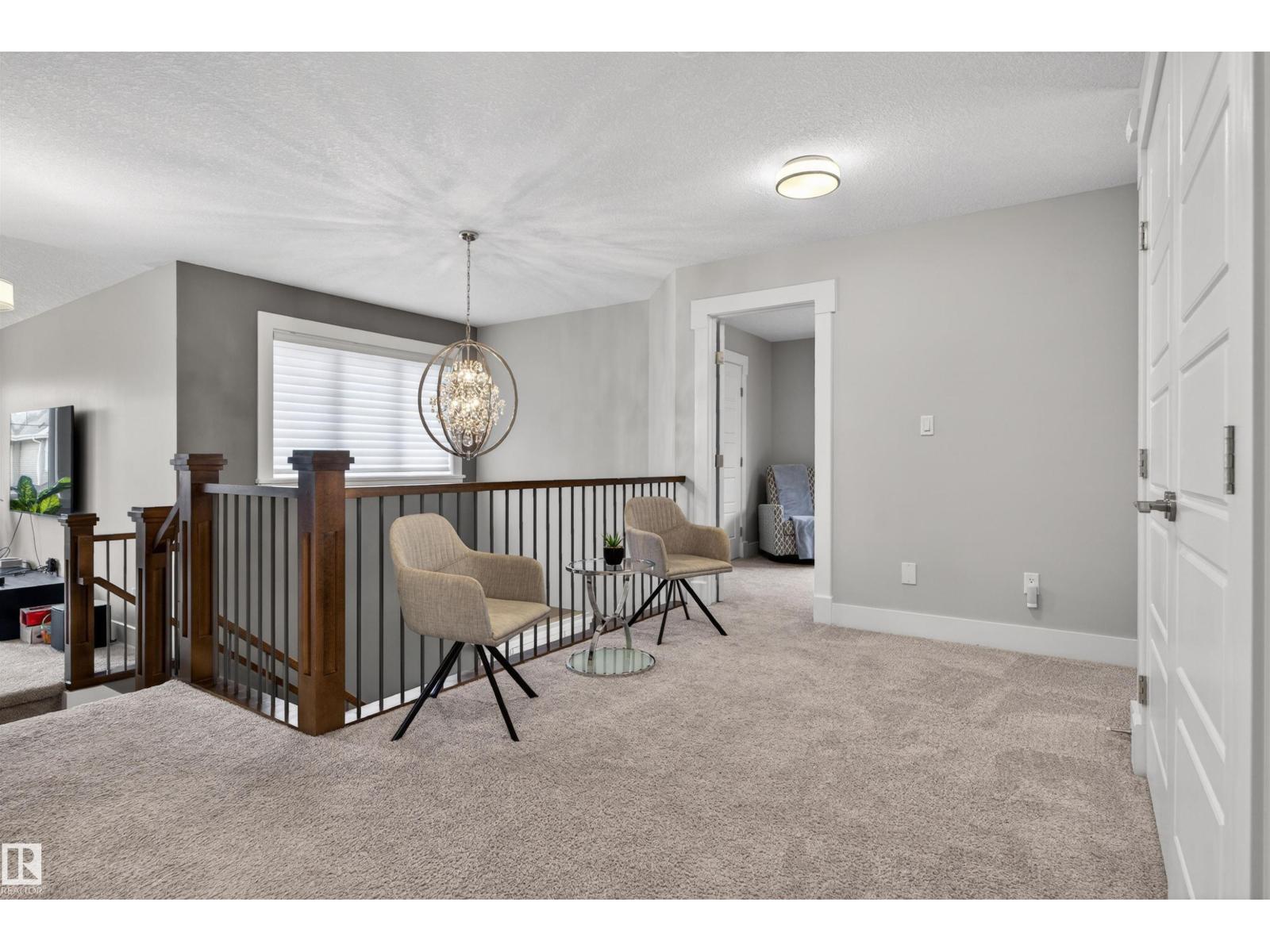 9012 24 AV SW - 57