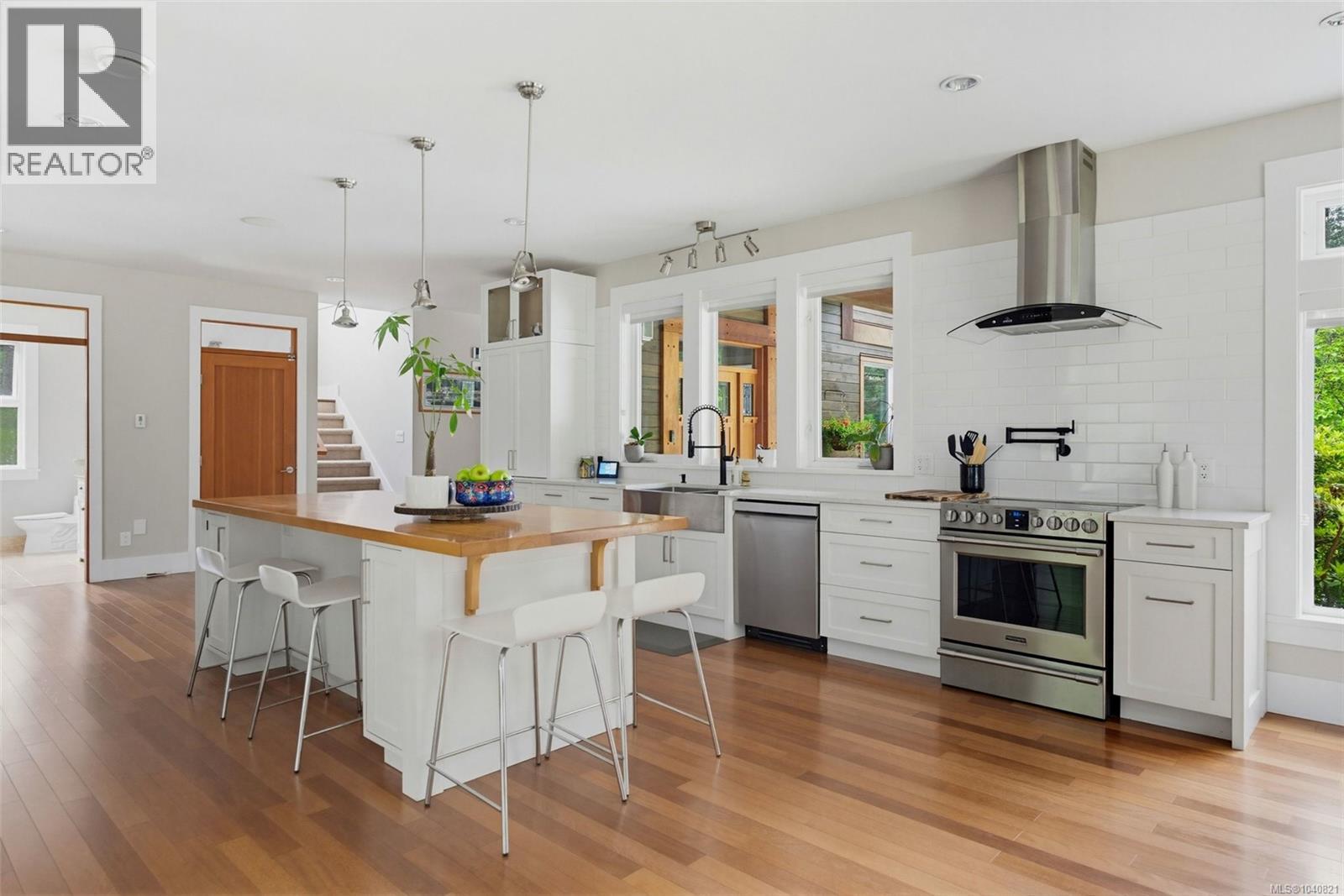 1381 Carlton Dr - 18