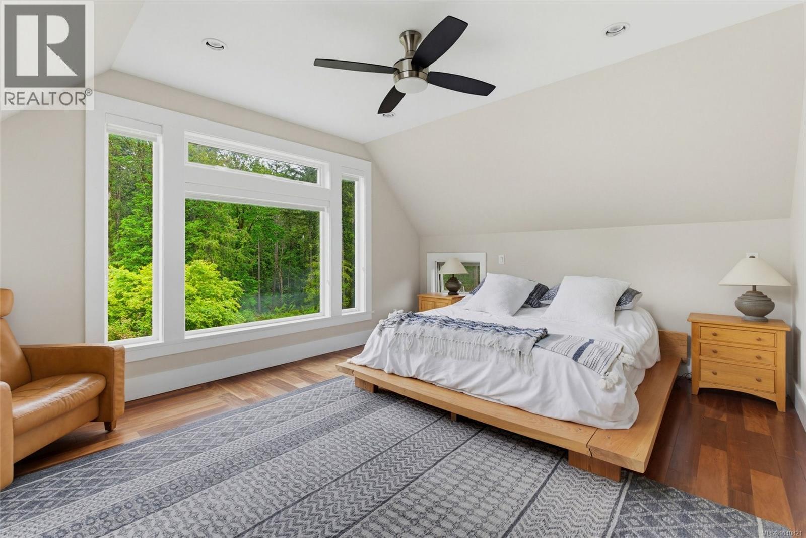 1381 Carlton Dr - 28