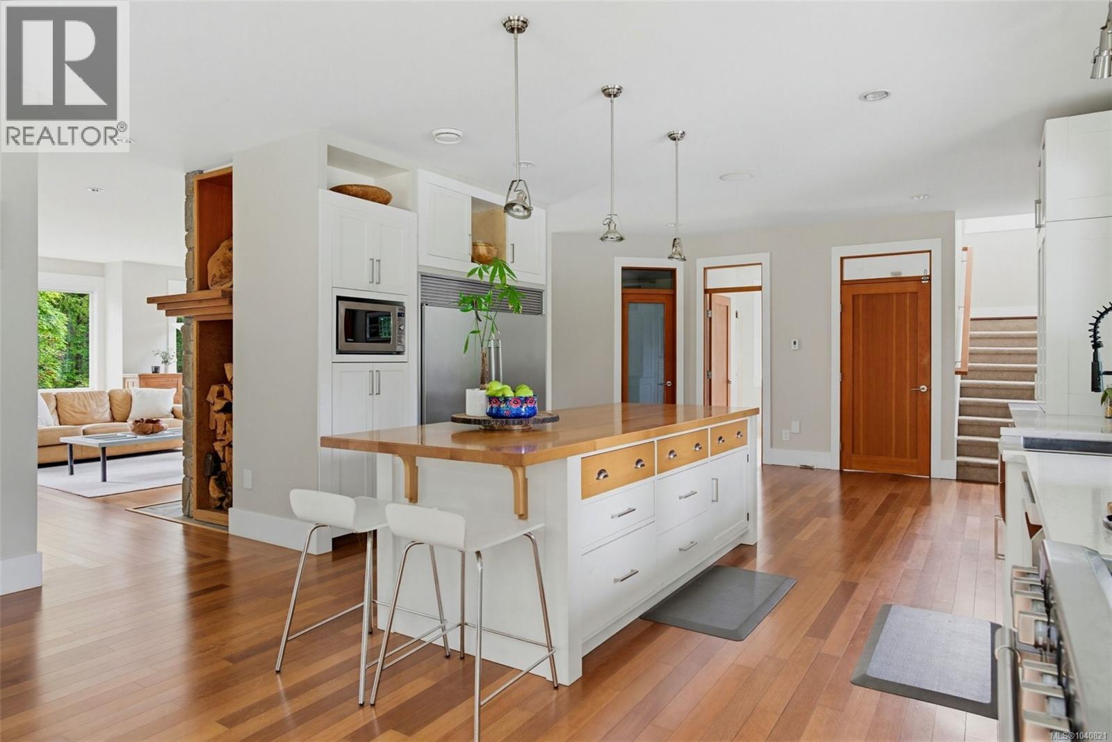 1381 Carlton Dr - 20