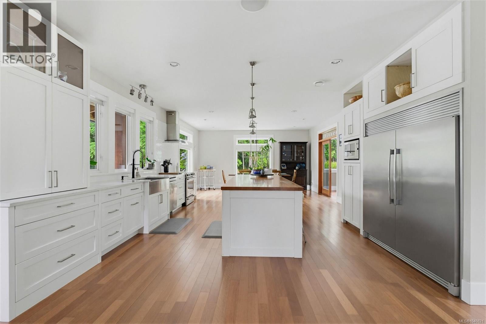 1381 Carlton Dr - 19