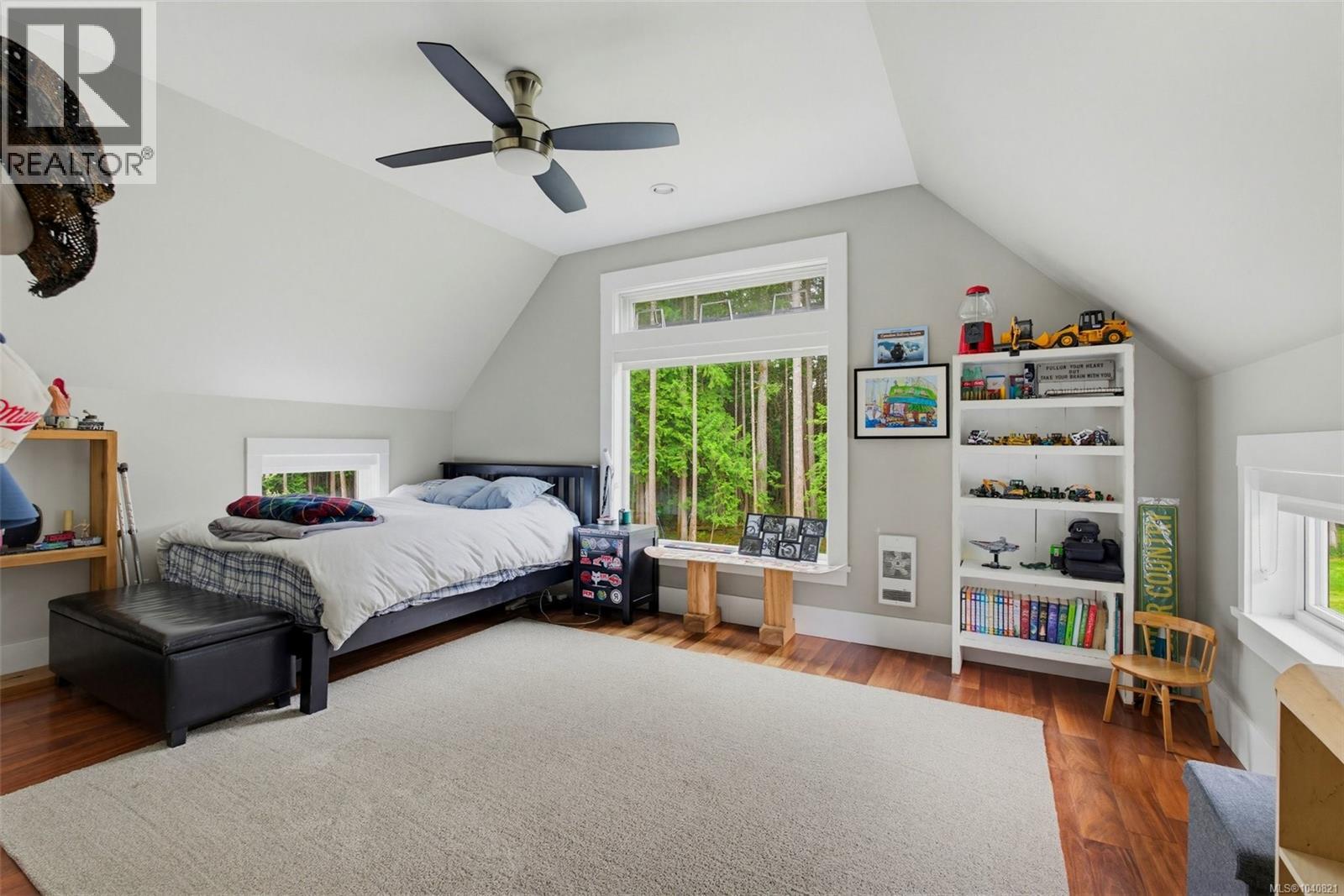 1381 Carlton Dr - 32