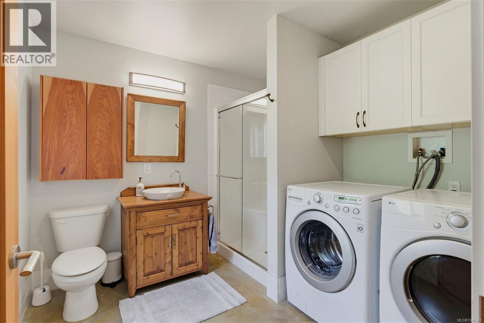 1381 Carlton Dr - 43