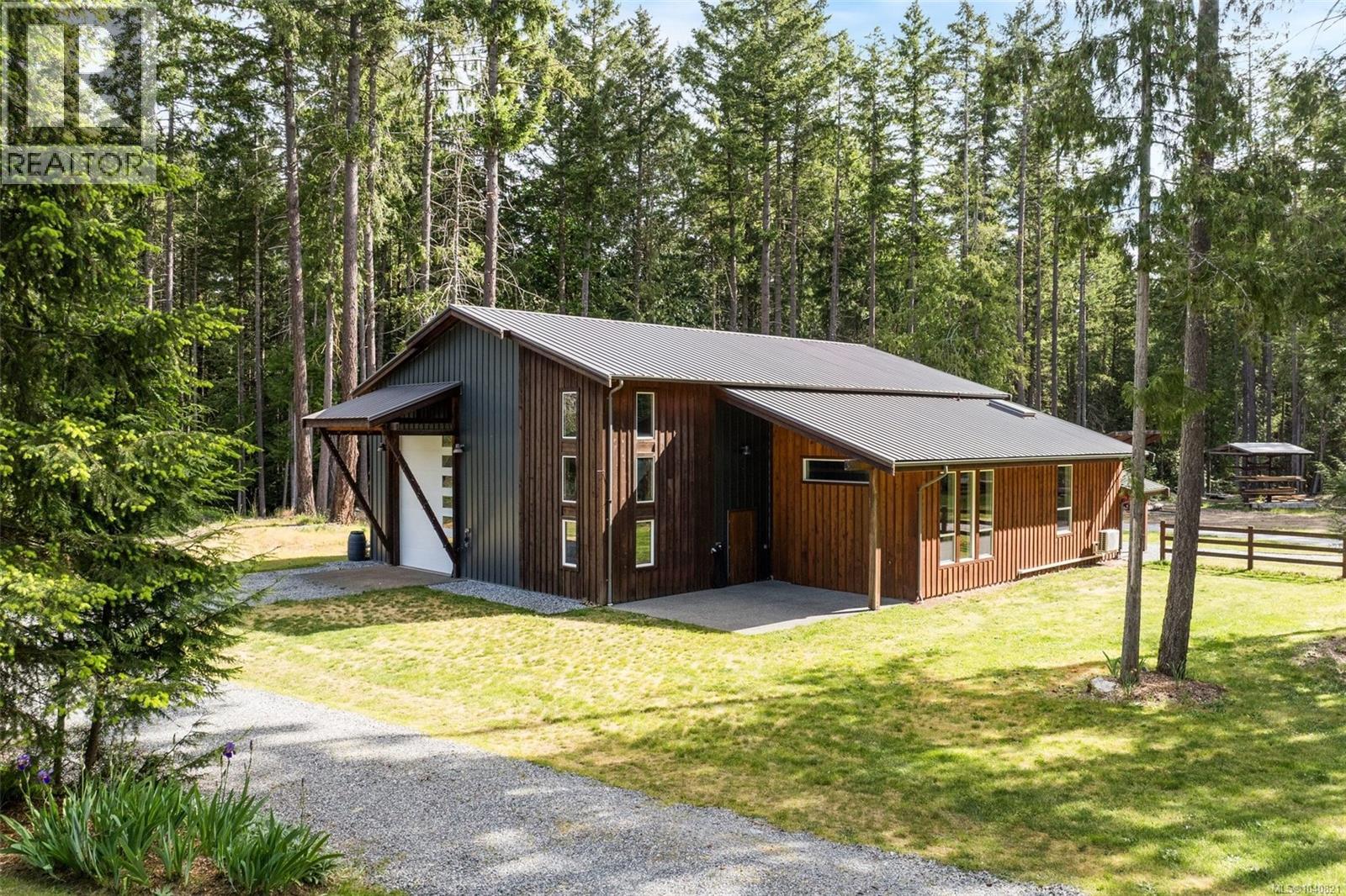 1381 Carlton Dr - 5