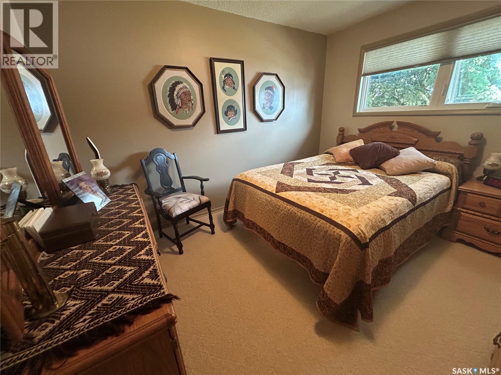 132 Churchill AVENUE - 11