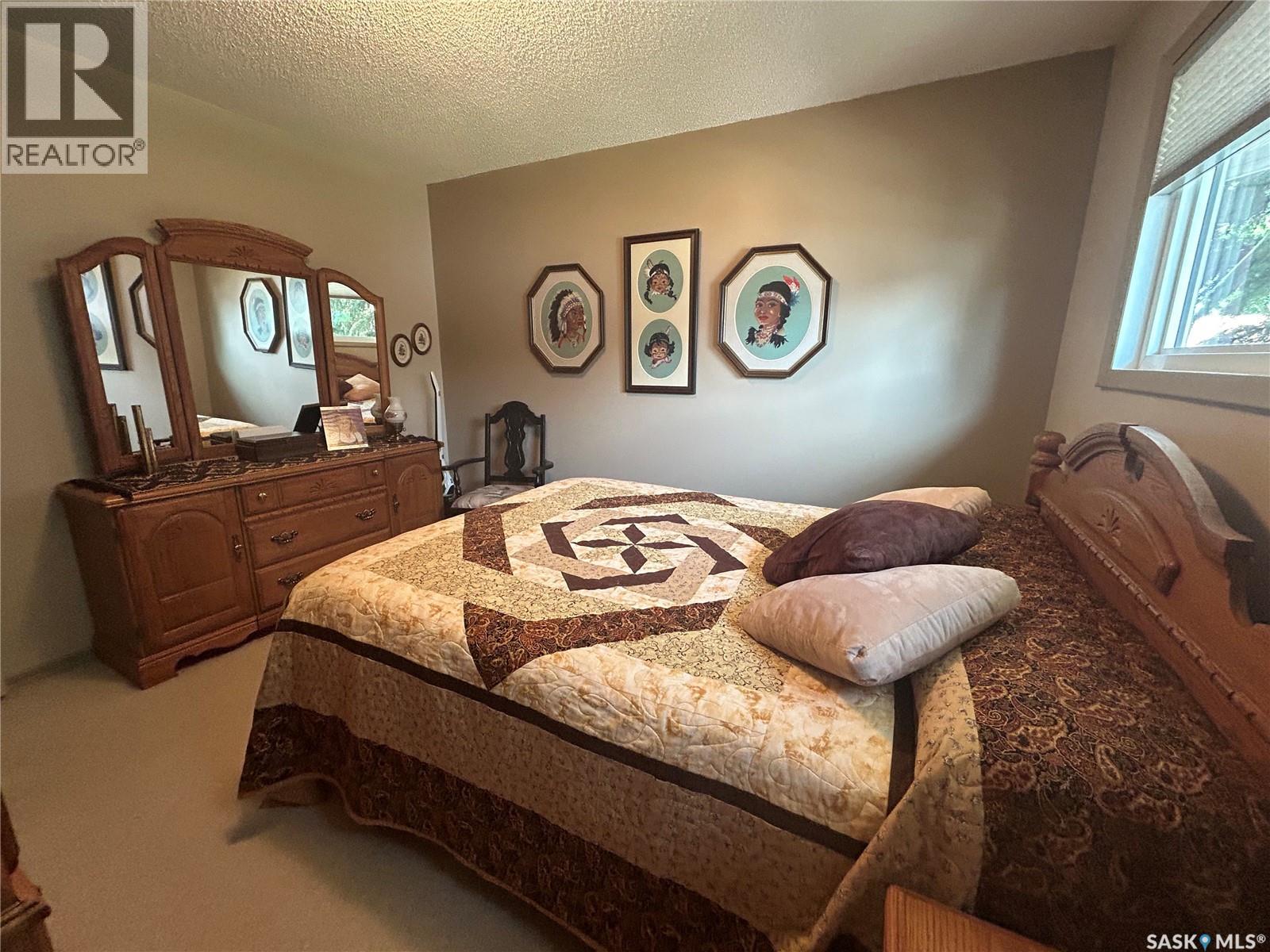 132 Churchill AVENUE - 12