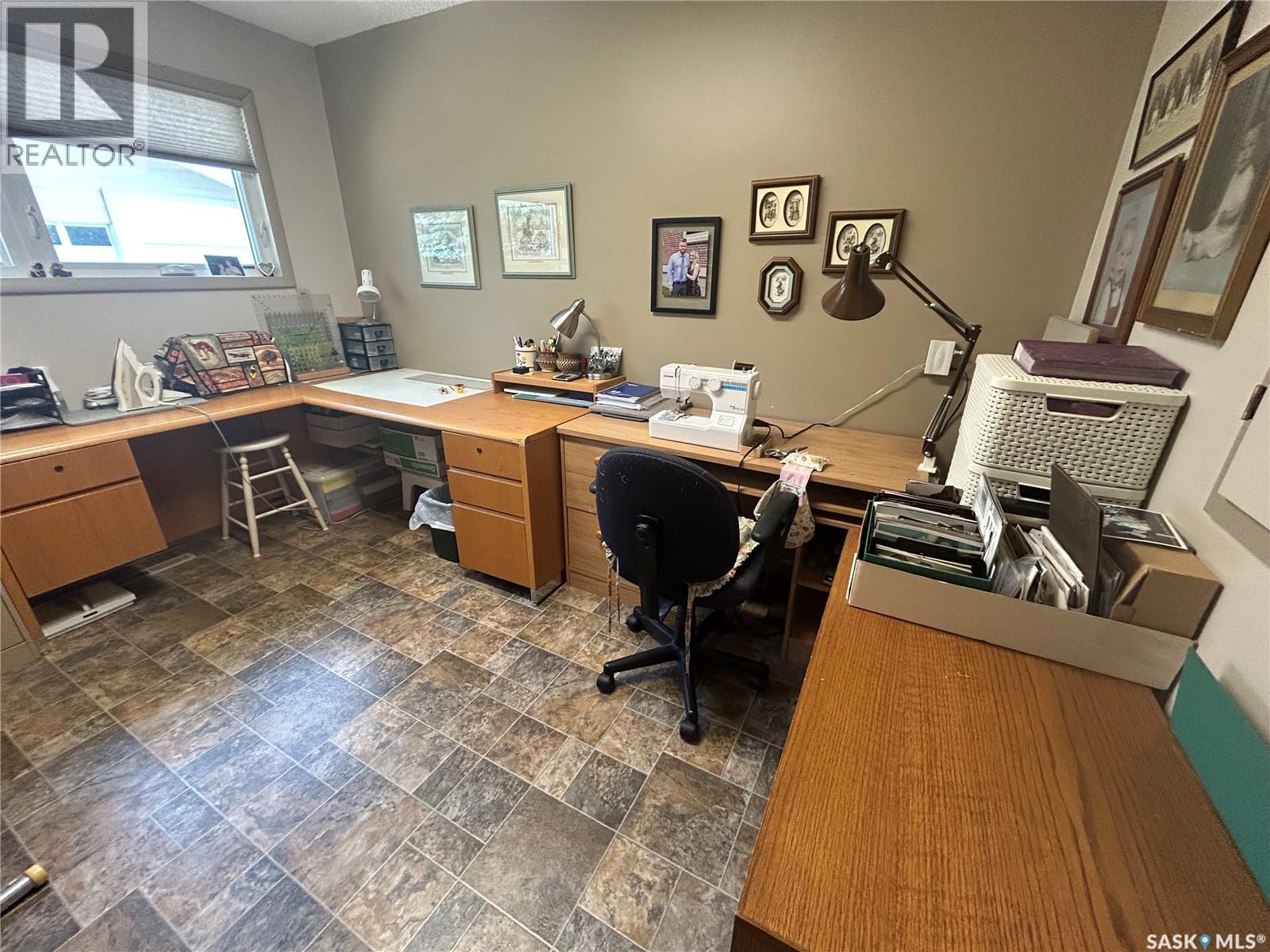 132 Churchill AVENUE - 15