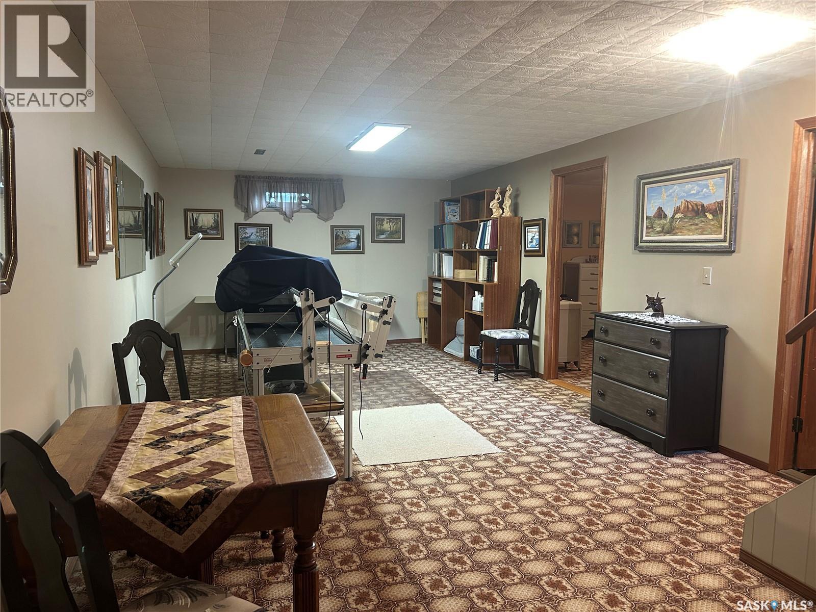 132 Churchill AVENUE - 21