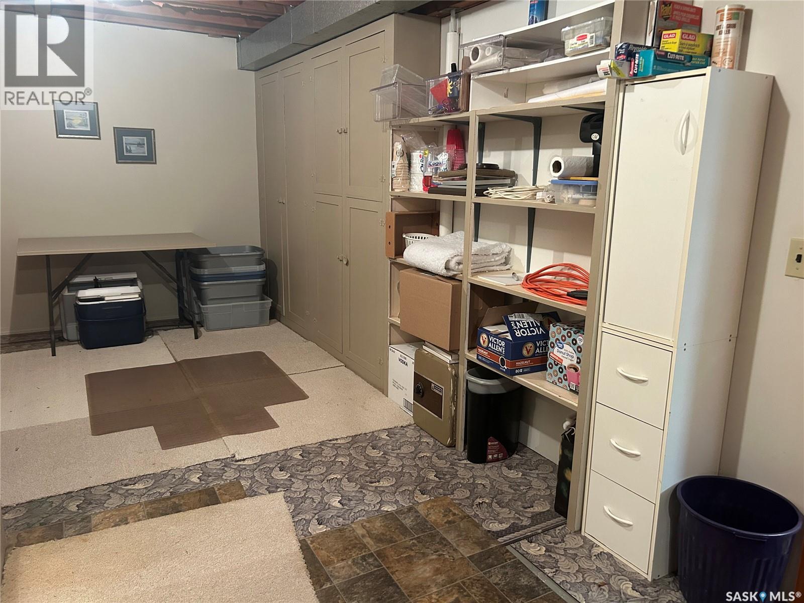 132 Churchill AVENUE - 28