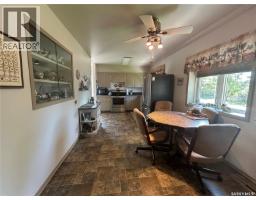 Laundry room - 132 Churchill Avenue, Coronach, SK S0H0Z0 Photo 7