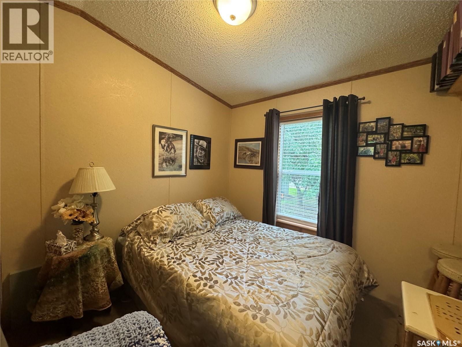 60 Pelican STREET E - 17