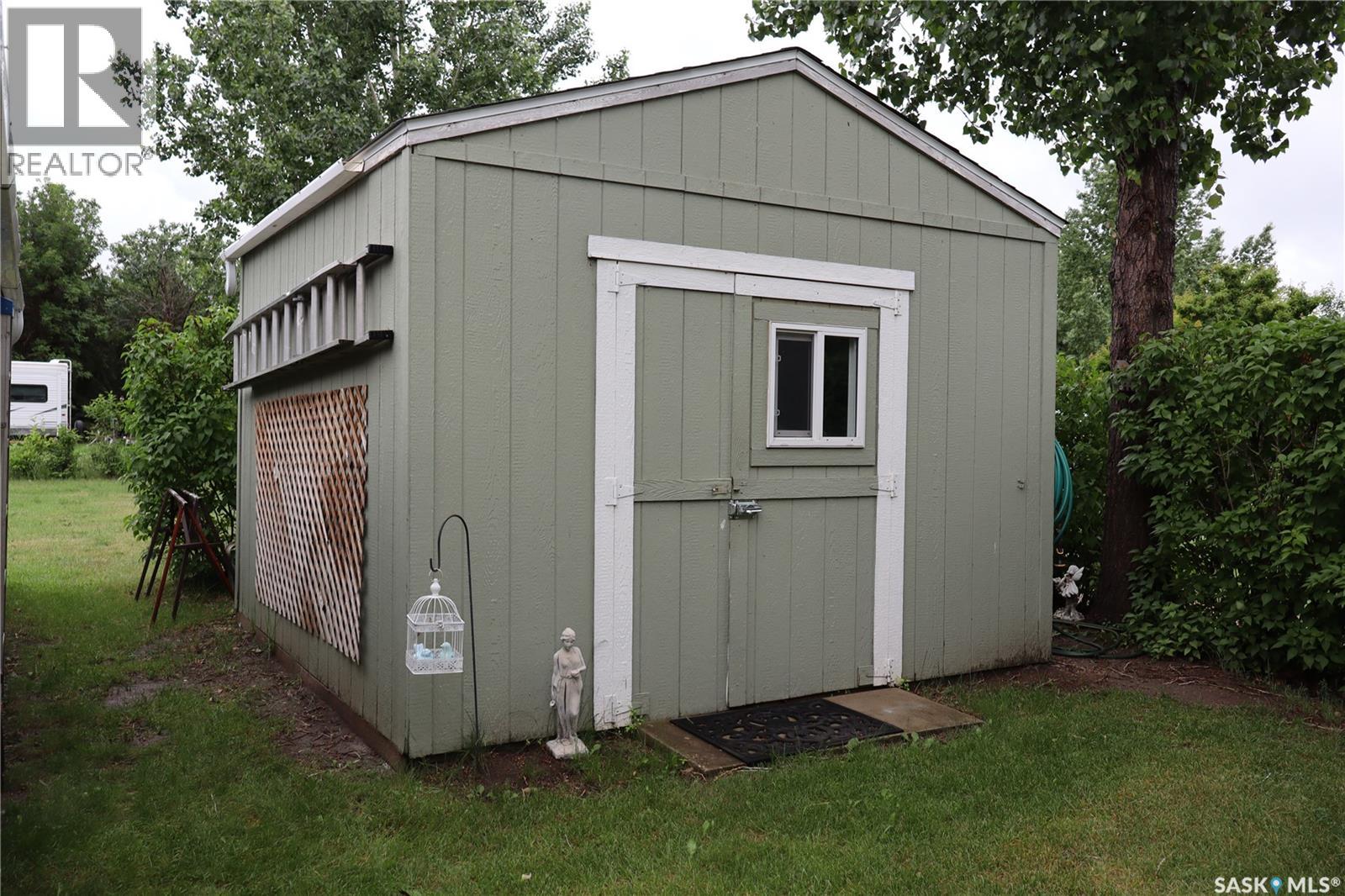 60 Pelican STREET E - 26