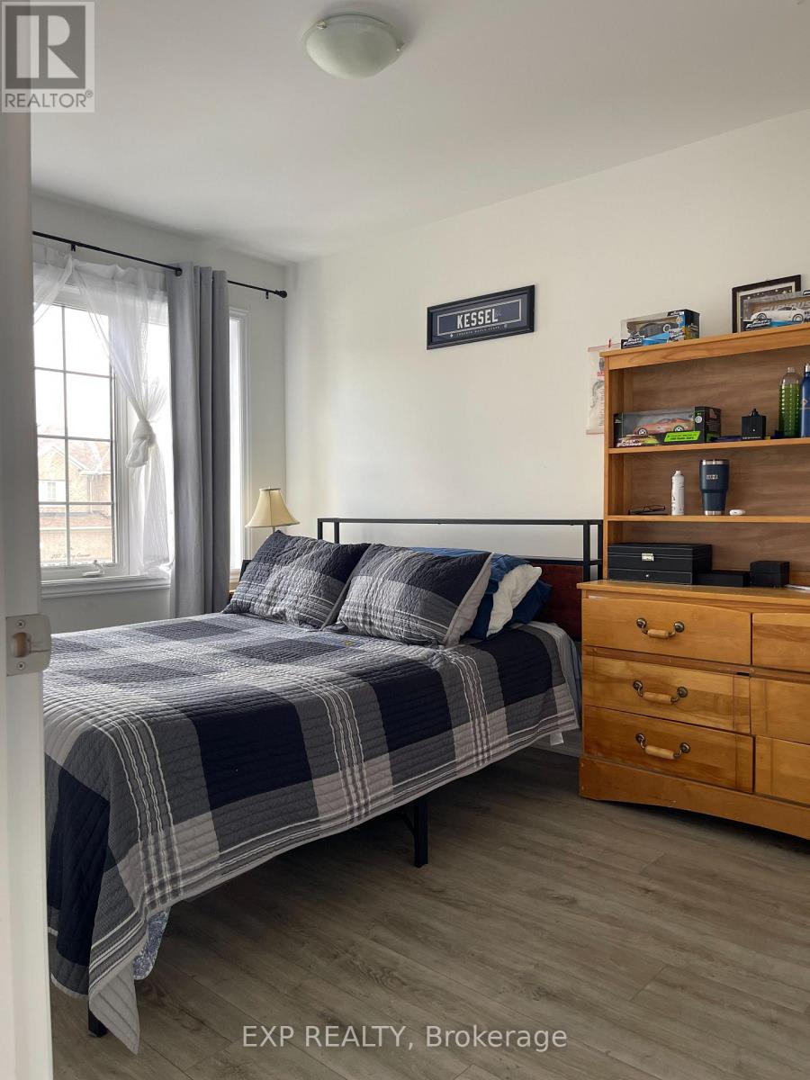 230 RIDLEY CRESCENT - 13