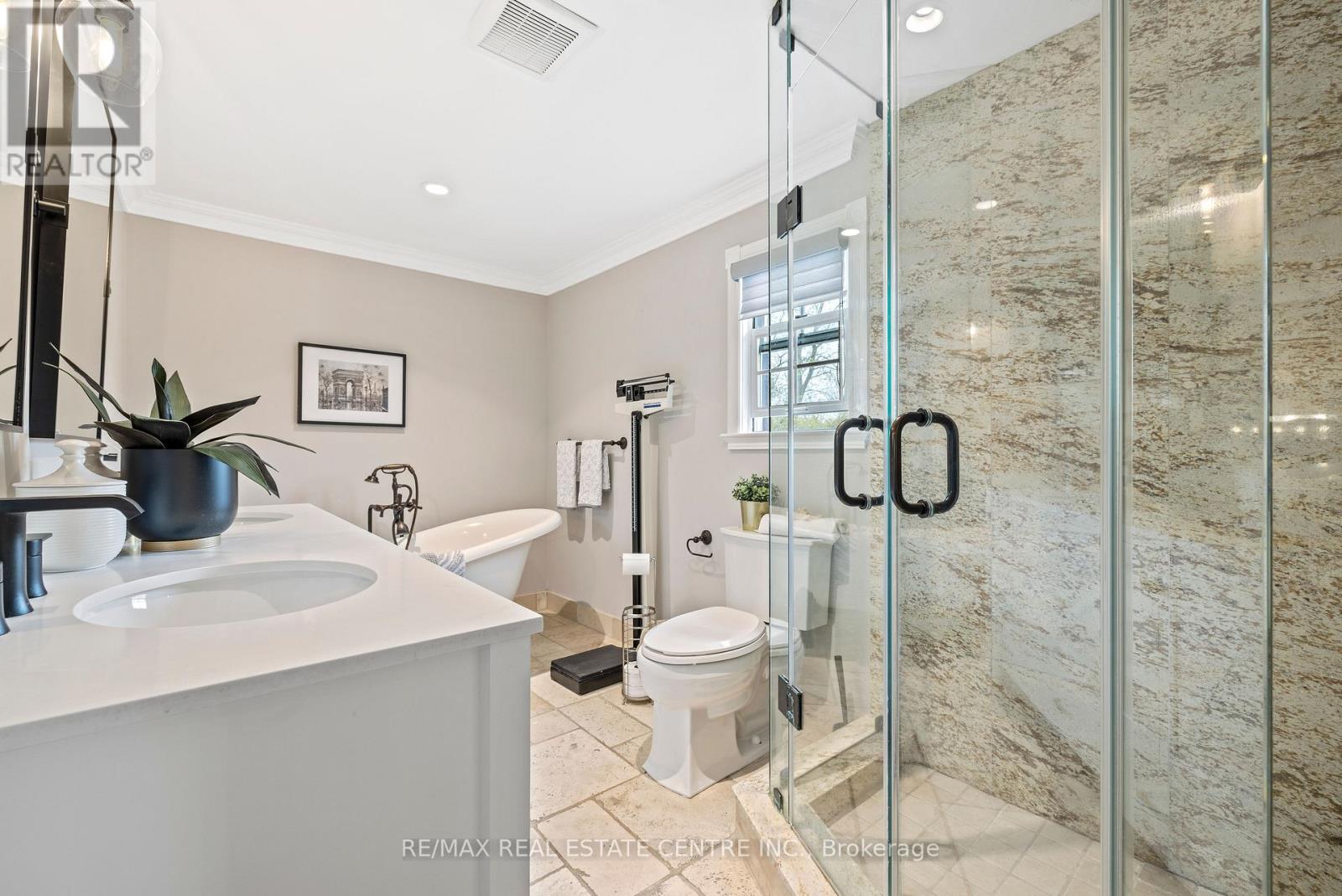 14 BUENA VISTA DRIVE - 23