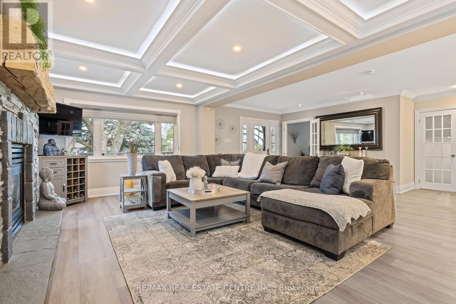 14 BUENA VISTA DRIVE - 3