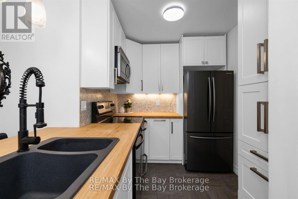 #39 19 DAWSON DRIVE - 10
