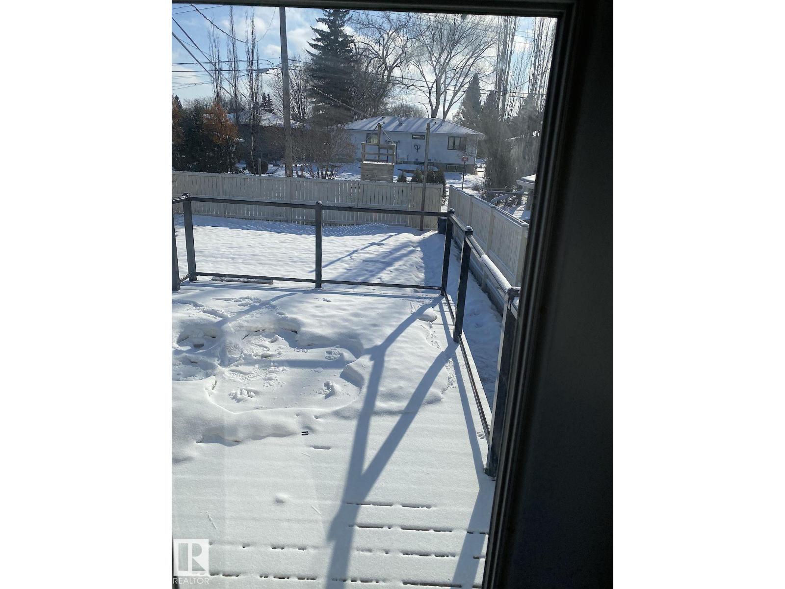 7921 97 AV NW - 4