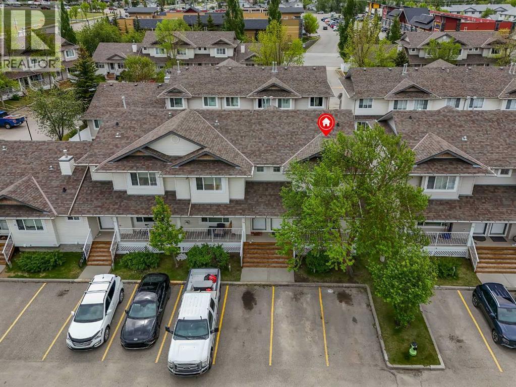 #27 4 Stonegate Drive NW - 4