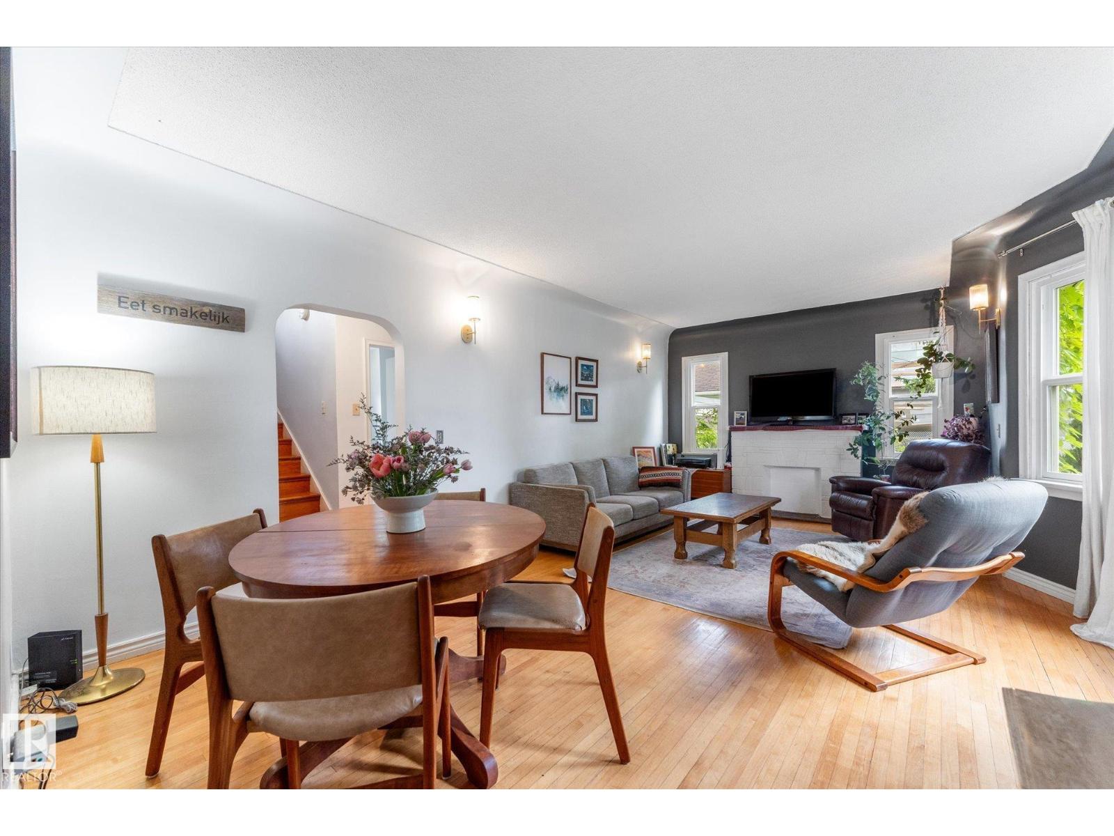 10947 116 ST NW - 16