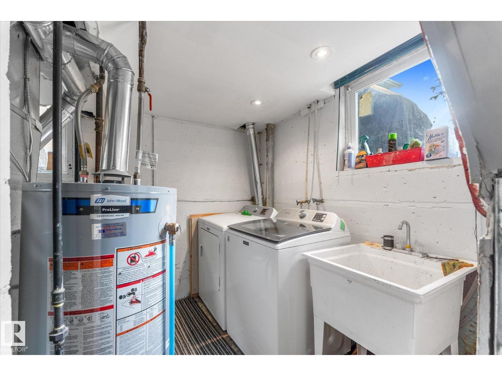 10947 116 ST NW - 40