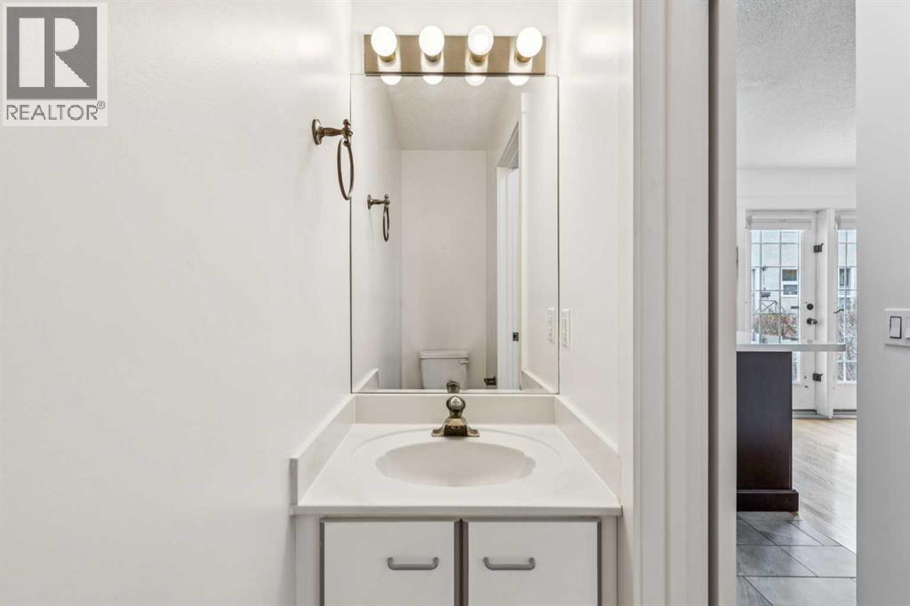 1110 14 Avenue SW - 15