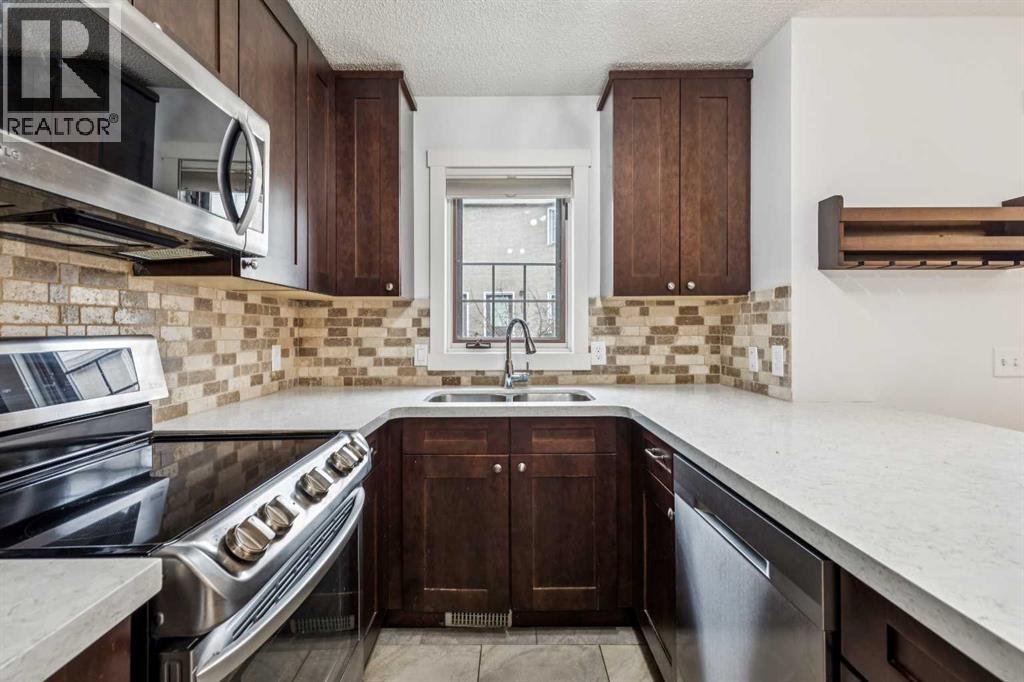 1110 14 Avenue SW - 4
