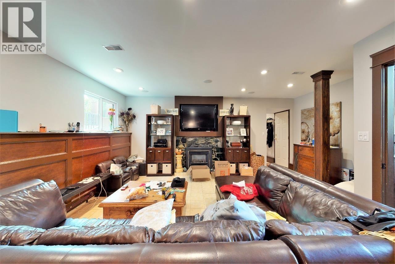 1190 AUGUSTA AVENUE, Burnaby