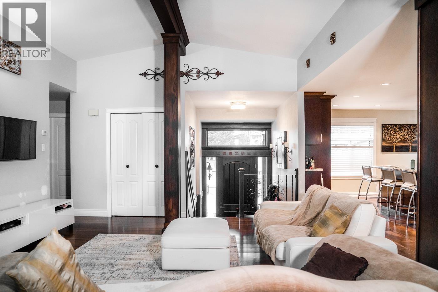 1190 AUGUSTA AVENUE, Burnaby
