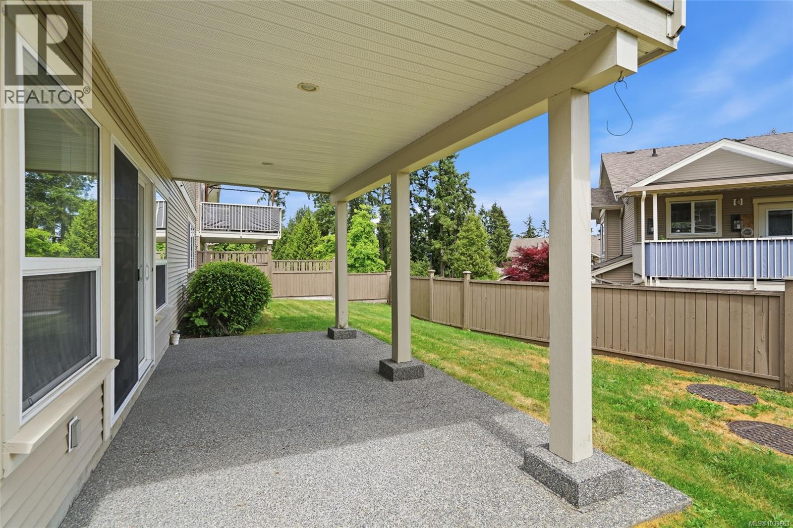832 Brookfield Dr - 16