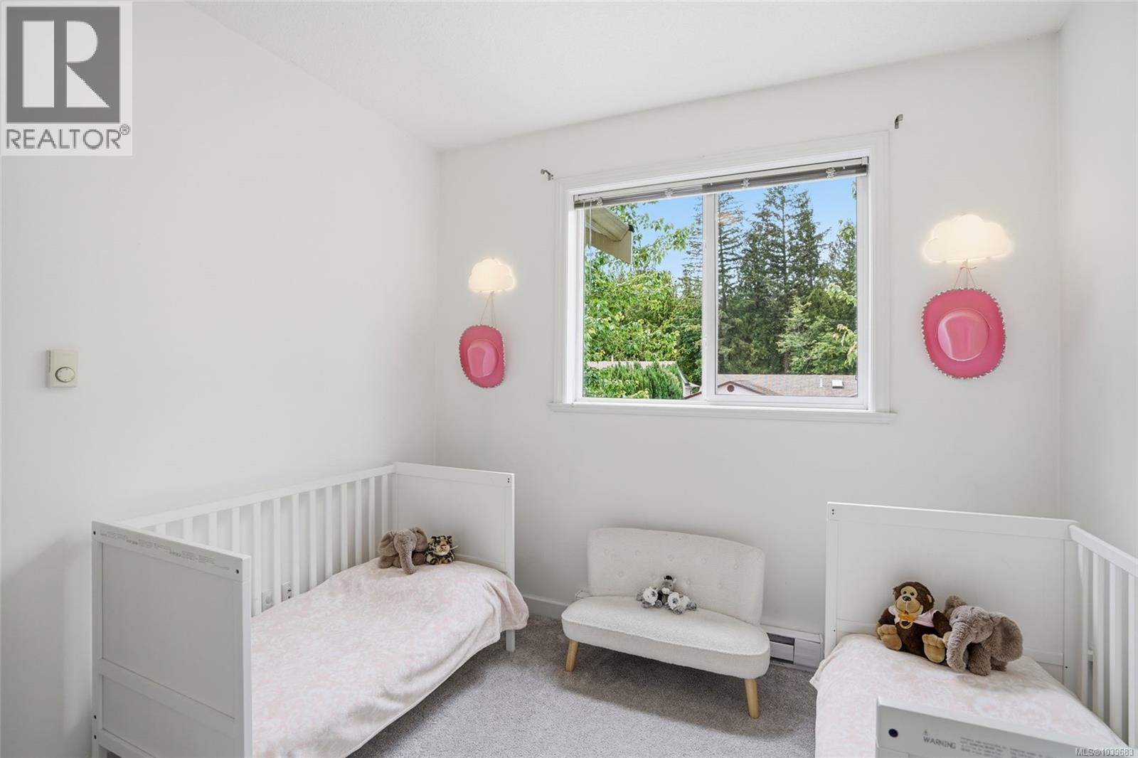 832 Brookfield Dr - 41