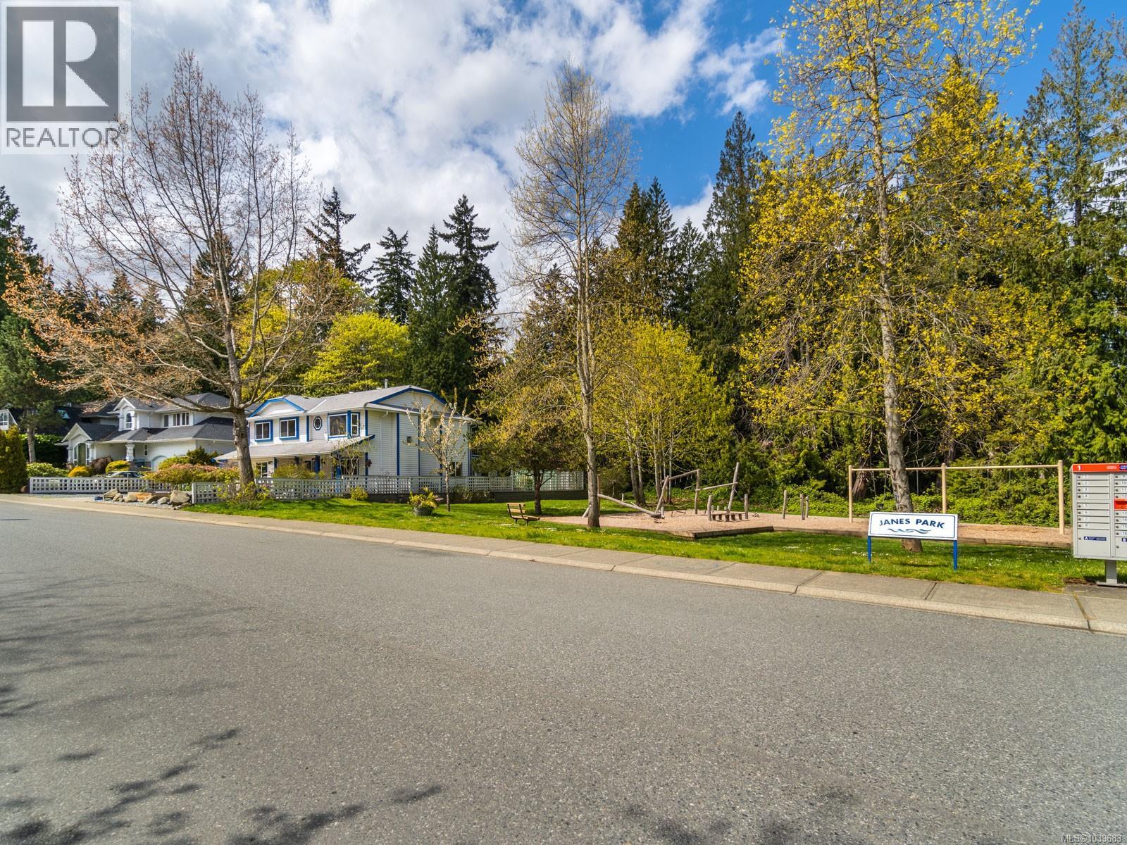 832 Brookfield Dr - 48
