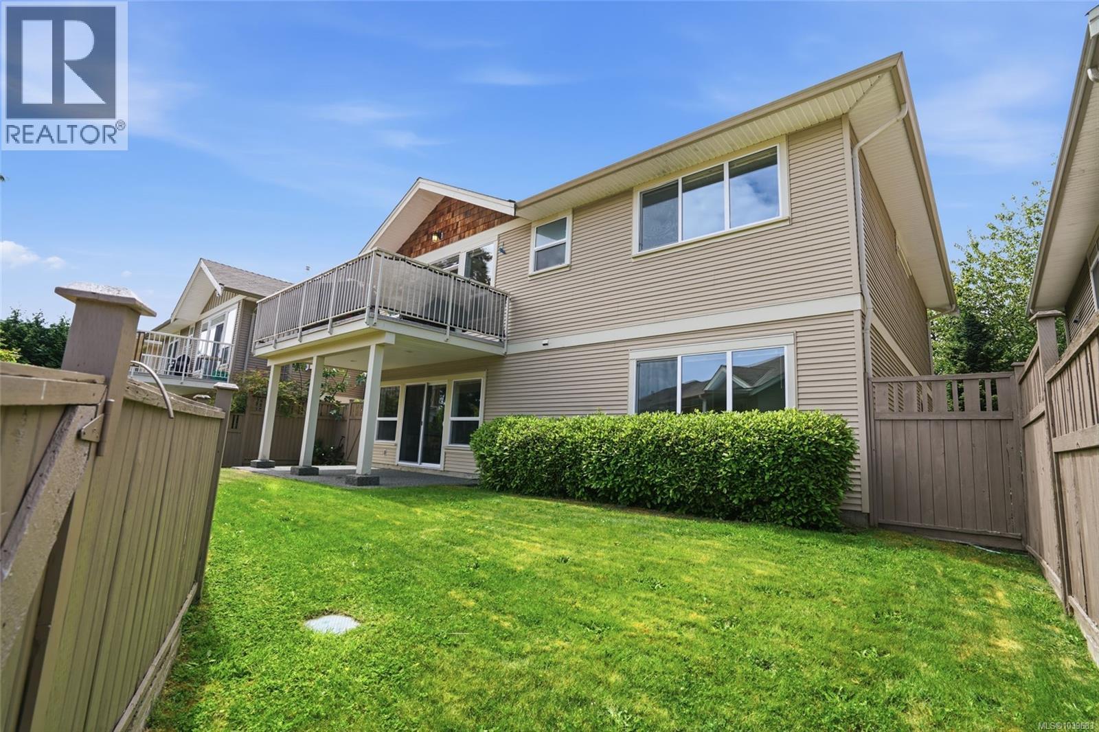 832 Brookfield Dr - 2