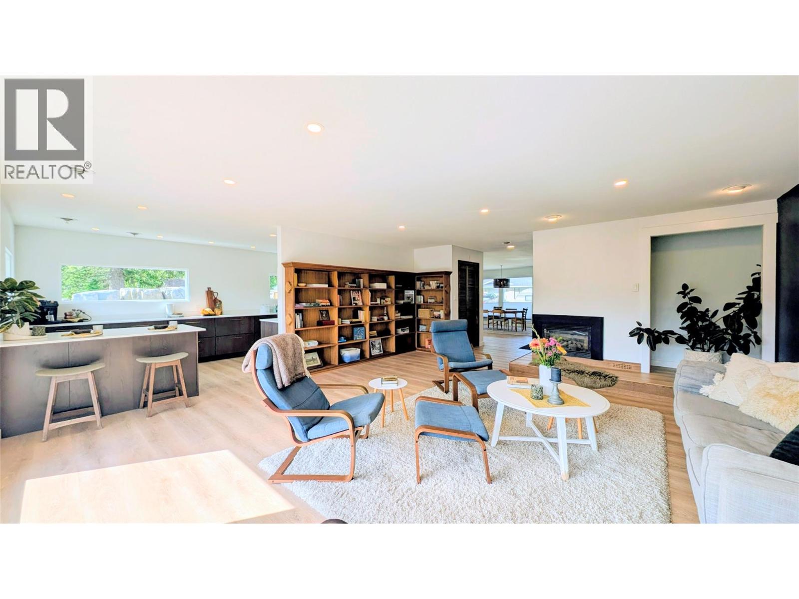 89 103RD Avenue - 8