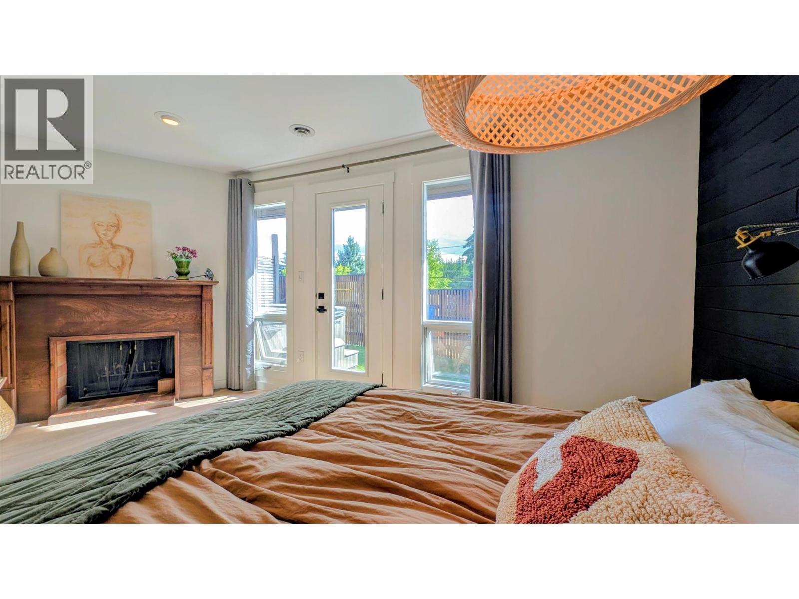 89 103RD Avenue - 24