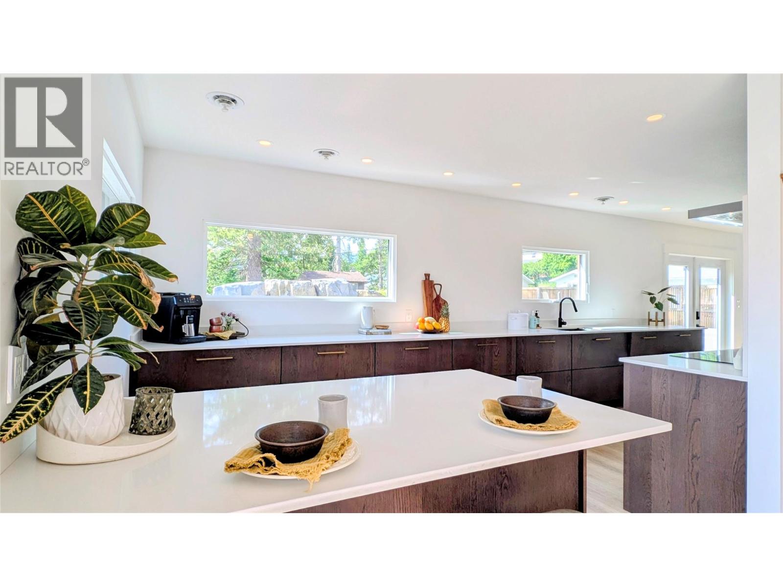 89 103RD Avenue - 12