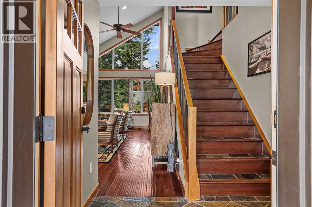 408 Canyon Close — photo 6